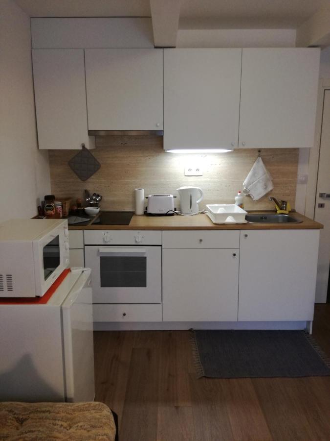 Malý útulný byt V Lipkách Hradec Králové Exterior foto